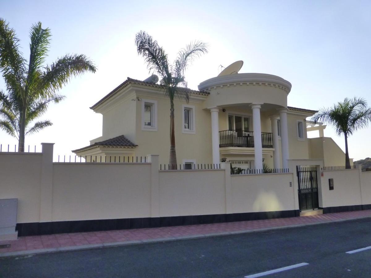 אדחה Villa Juliana מראה חיצוני תמונה